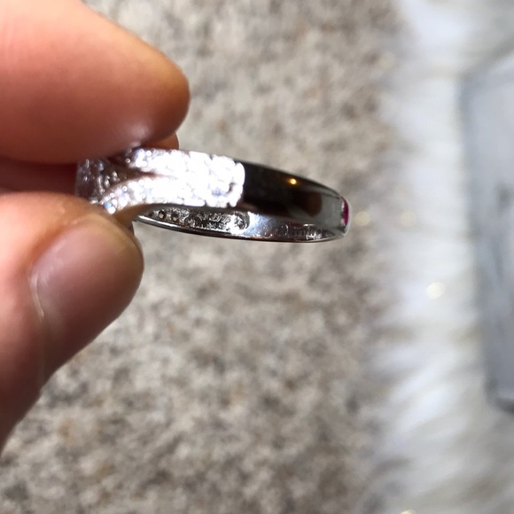 Sterling silver and CZ ring - Picture 8 of 8